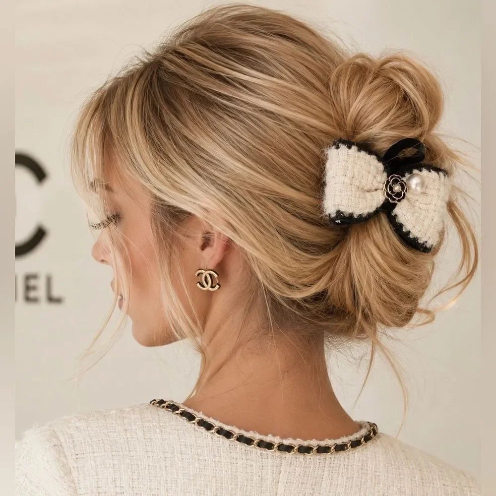 NEW 1pc *Ivory*โDesigner-Style Classic Pearl Hair Clip